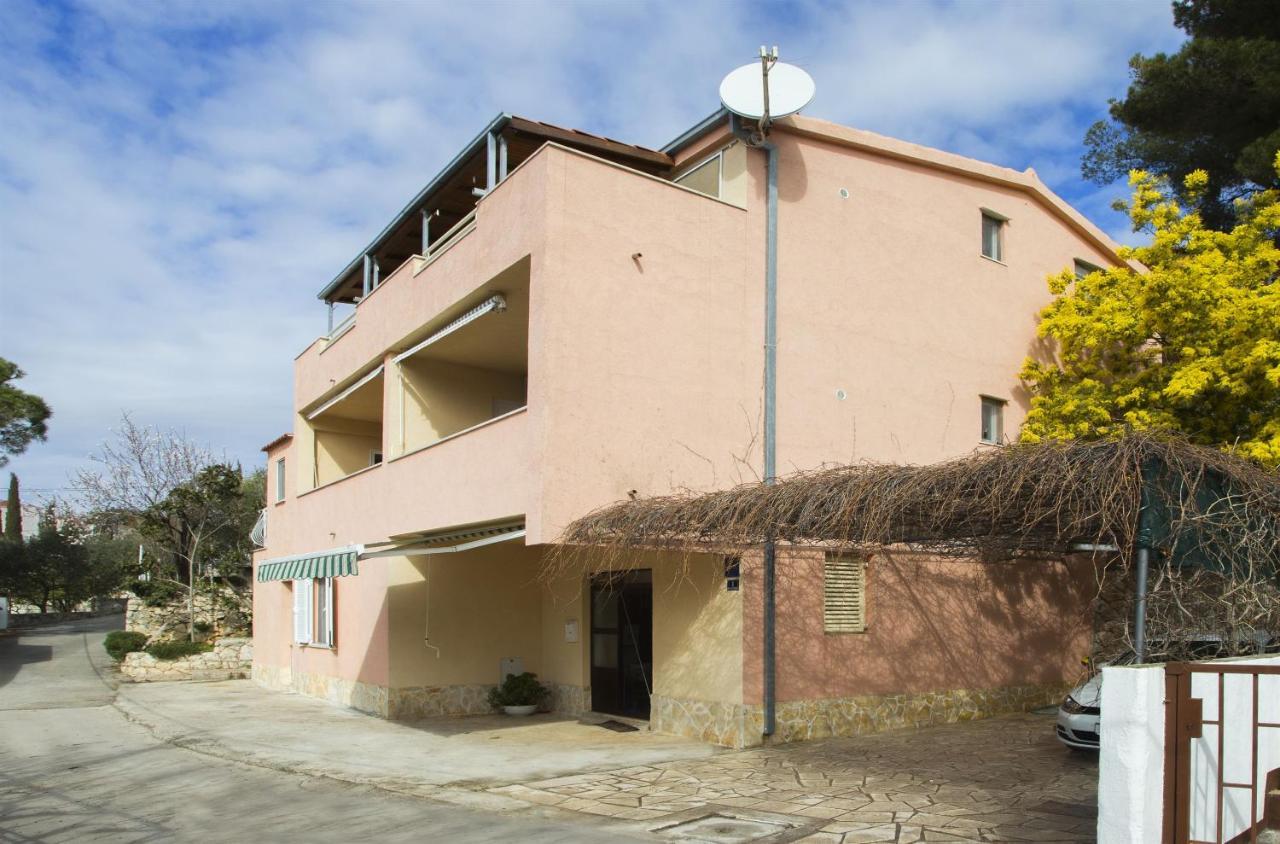 Apartments Gudelj Trogir Exteriör bild